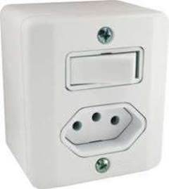 CONJUNTO DE INTERRUPTOR COM 1 SIMPLES E UMA TOMADA 2P+T 10A LINHA BOX SOBREPOR